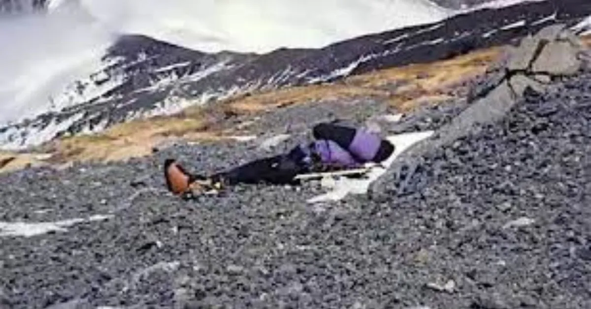 Mount Everest Sleeping Beauty